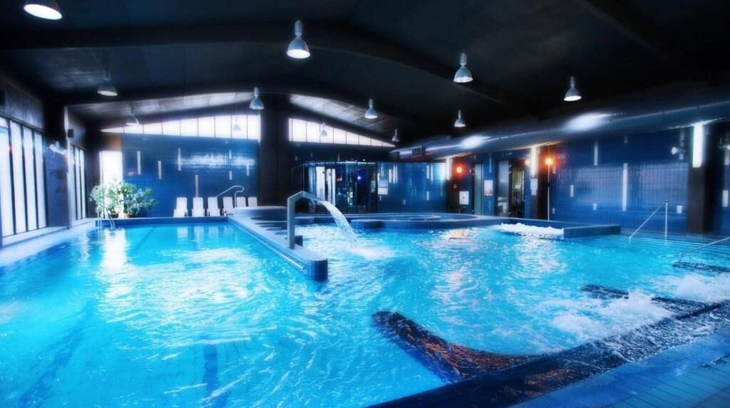 Kryty basen w Hotelu Termy Pałacowe